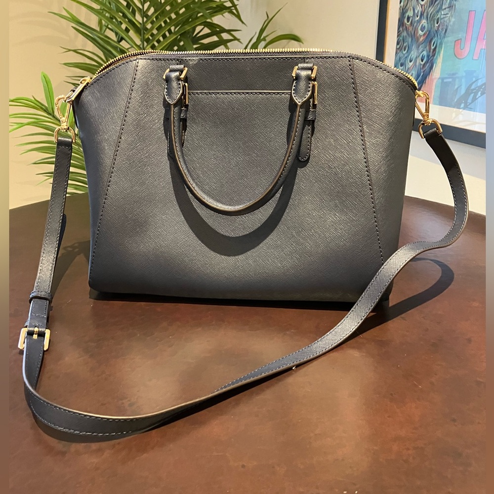 Michael Kors Handbag - Picture 2 of 12